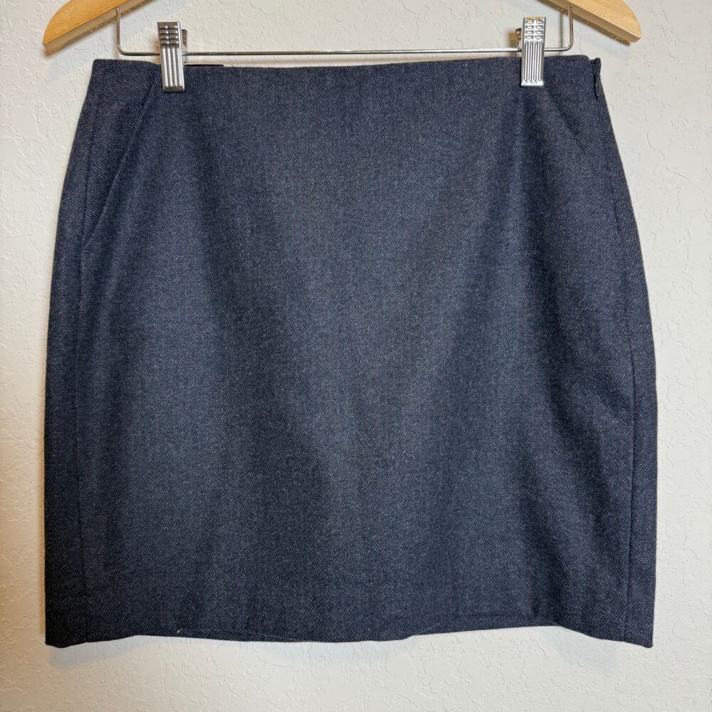 Banana Republic Women's Navy Red Pin Stripe Wool Blend Mini Skirt‎ Size 4 NEW